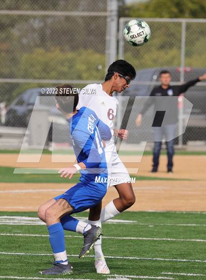 Thumbnail 2 in Bishop's vs. Central Union photogallery.