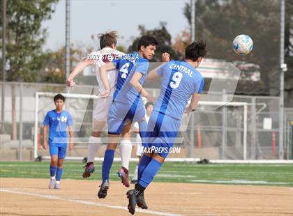 Thumbnail 2 in Bishop's vs. Central Union photogallery.