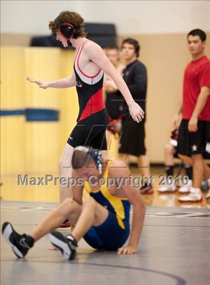 Thumbnail 1 in St. John's vs La Marque photogallery.