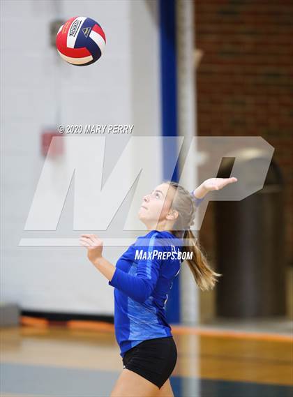Thumbnail 3 in Shenango @ Lincoln photogallery.