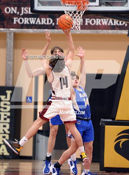 Thumbnail 2 in Santa Margarita @ JSerra Catholic photogallery.