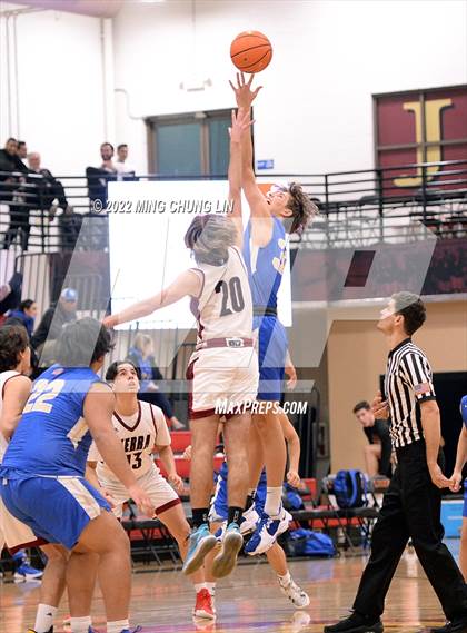 Thumbnail 3 in Santa Margarita @ JSerra Catholic photogallery.