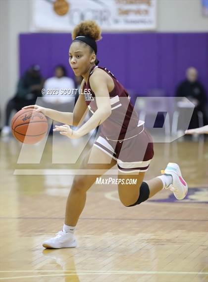 Thumbnail 1 in Example Academy Black vs. Harvest Prep (OGBR Classic in the City) photogallery.