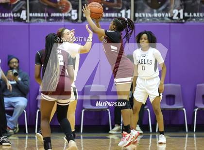 Thumbnail 1 in Example Academy Black vs. Harvest Prep (OGBR Classic in the City) photogallery.