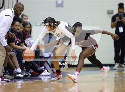 Thumbnail 2 in Example Academy Black vs. Harvest Prep (OGBR Classic in the City) photogallery.