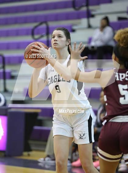 Thumbnail 3 in Example Academy Black vs. Harvest Prep (OGBR Classic in the City) photogallery.