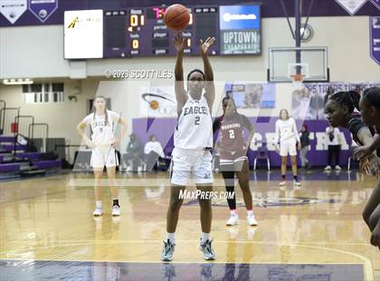Thumbnail 3 in Example Academy Black vs. Harvest Prep (OGBR Classic in the City) photogallery.