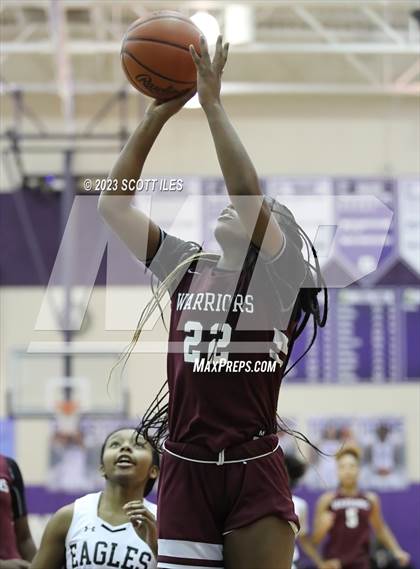 Thumbnail 1 in Example Academy Black vs. Harvest Prep (OGBR Classic in the City) photogallery.