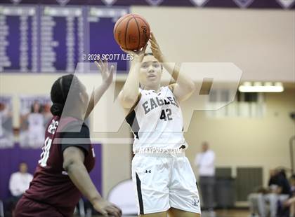 Thumbnail 3 in Example Academy Black vs. Harvest Prep (OGBR Classic in the City) photogallery.