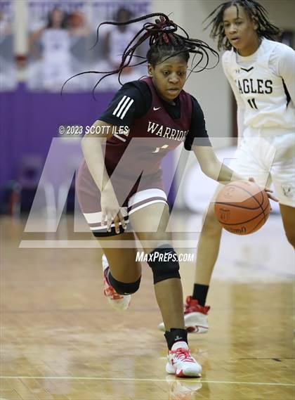 Thumbnail 1 in Example Academy Black vs. Harvest Prep (OGBR Classic in the City) photogallery.