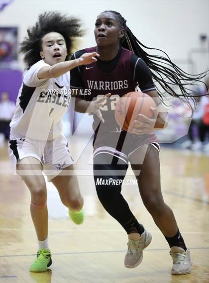 Thumbnail 3 in Example Academy Black vs. Harvest Prep (OGBR Classic in the City) photogallery.