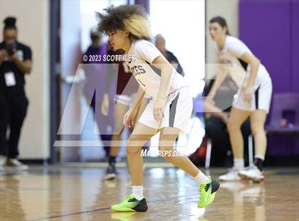Thumbnail 3 in Example Academy Black vs. Harvest Prep (OGBR Classic in the City) photogallery.