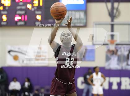 Thumbnail 2 in Example Academy Black vs. Harvest Prep (OGBR Classic in the City) photogallery.