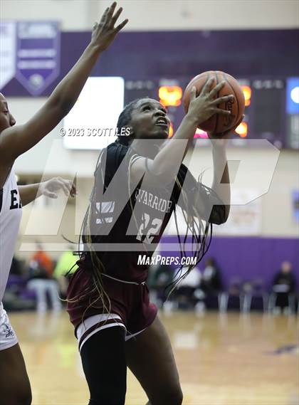 Thumbnail 1 in Example Academy Black vs. Harvest Prep (OGBR Classic in the City) photogallery.