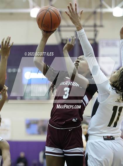 Thumbnail 2 in Example Academy Black vs. Harvest Prep (OGBR Classic in the City) photogallery.