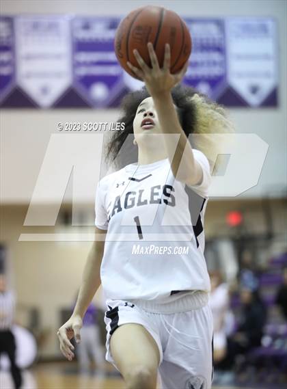 Thumbnail 2 in Example Academy Black vs. Harvest Prep (OGBR Classic in the City) photogallery.