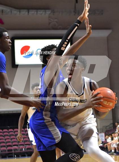 Thumbnail 3 in Chino Hills vs. Dillard (Tarkanian Classic) photogallery.