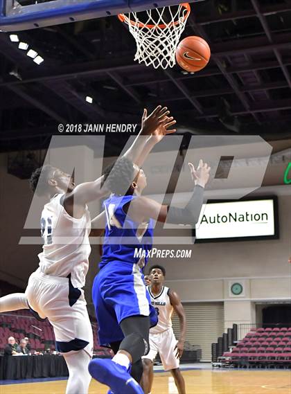 Thumbnail 1 in Chino Hills vs. Dillard (Tarkanian Classic) photogallery.