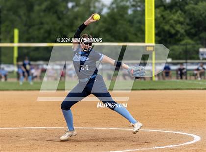Thumbnail 3 in Freeburg vs Jersey (IHSA 3A Regional Semifinals) photogallery.