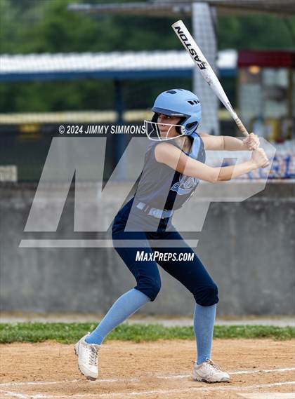 Thumbnail 1 in Freeburg vs Jersey (IHSA 3A Regional Semifinals) photogallery.