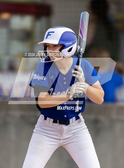 Thumbnail 2 in Freeburg vs Jersey (IHSA 3A Regional Semifinals) photogallery.