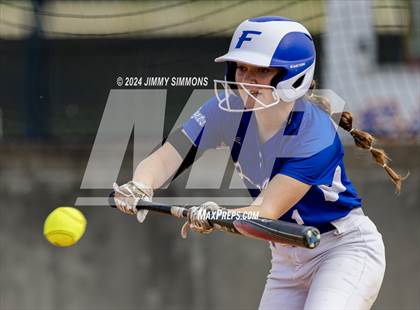 Thumbnail 3 in Freeburg vs Jersey (IHSA 3A Regional Semifinals) photogallery.