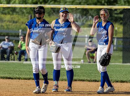 Thumbnail 3 in Freeburg vs Jersey (IHSA 3A Regional Semifinals) photogallery.