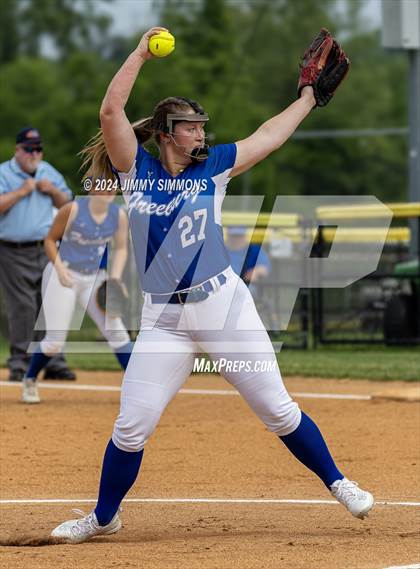 Thumbnail 1 in Freeburg vs Jersey (IHSA 3A Regional Semifinals) photogallery.