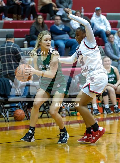 Thumbnail 1 in JV: North Central vs Pendleton Heights (Paul Loggan Memorial Invitational) photogallery.