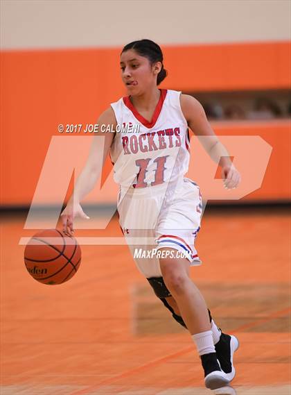 Thumbnail 3 in Boerne vs Irvin (SAISD Invitational) photogallery.