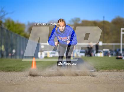 Thumbnail 2 in Marysville Invitational (Walt Braun Stadium) photogallery.