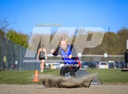 Thumbnail 2 in Marysville Invitational (Walt Braun Stadium) photogallery.