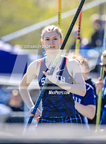 Thumbnail 2 in Marysville Invitational (Walt Braun Stadium) photogallery.