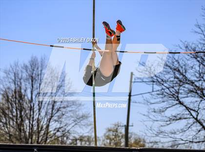 Thumbnail 1 in Marysville Invitational (Walt Braun Stadium) photogallery.