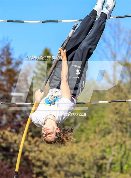Thumbnail 2 in Marysville Invitational (Walt Braun Stadium) photogallery.