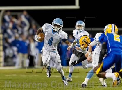 Thumbnail 3 in Central Valley vs West Mifflin (WPIAL Class AAA Semifinal) photogallery.