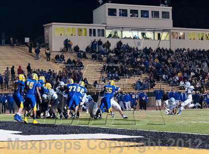 Thumbnail 2 in Central Valley vs West Mifflin (WPIAL Class AAA Semifinal) photogallery.