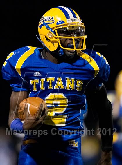 Thumbnail 1 in Central Valley vs West Mifflin (WPIAL Class AAA Semifinal) photogallery.