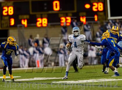 Thumbnail 1 in Central Valley vs West Mifflin (WPIAL Class AAA Semifinal) photogallery.