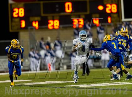 Thumbnail 2 in Central Valley vs West Mifflin (WPIAL Class AAA Semifinal) photogallery.