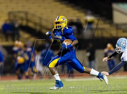 Thumbnail 1 in Central Valley vs West Mifflin (WPIAL Class AAA Semifinal) photogallery.