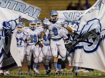 Thumbnail 1 in Central Valley vs West Mifflin (WPIAL Class AAA Semifinal) photogallery.