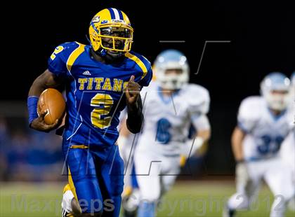 Thumbnail 3 in Central Valley vs West Mifflin (WPIAL Class AAA Semifinal) photogallery.