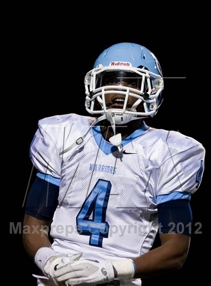 Thumbnail 1 in Central Valley vs West Mifflin (WPIAL Class AAA Semifinal) photogallery.