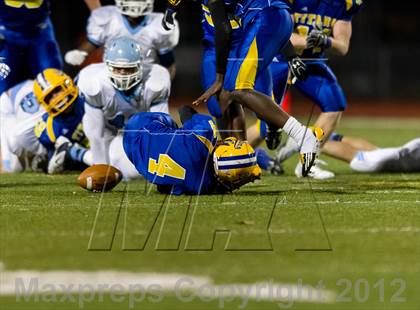 Thumbnail 3 in Central Valley vs West Mifflin (WPIAL Class AAA Semifinal) photogallery.
