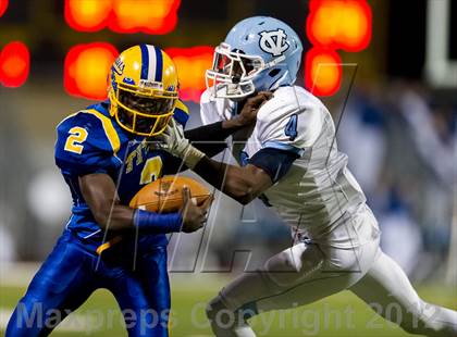 Thumbnail 1 in Central Valley vs West Mifflin (WPIAL Class AAA Semifinal) photogallery.