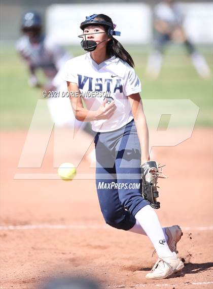 Thumbnail 1 in Sheldon @ Vista del Lago photogallery.