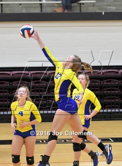 Thumbnail 3 in MacArthur [Douglas] vs Clemens (NEISD Invitational) photogallery.