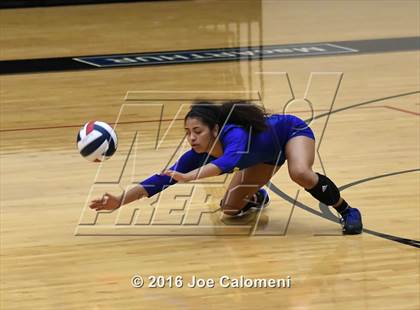 Thumbnail 3 in MacArthur [Douglas] vs Clemens (NEISD Invitational) photogallery.