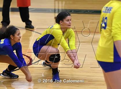 Thumbnail 2 in MacArthur [Douglas] vs Clemens (NEISD Invitational) photogallery.